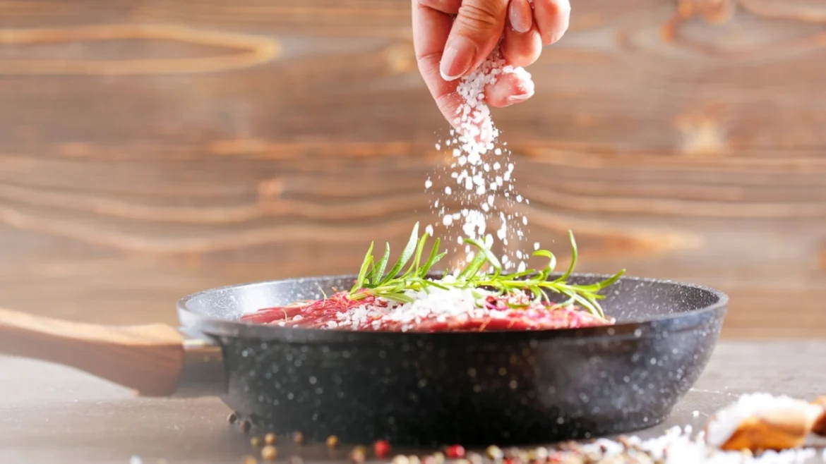 5 Signs You’re Eating Too Much Salt: How Your Body Warns You